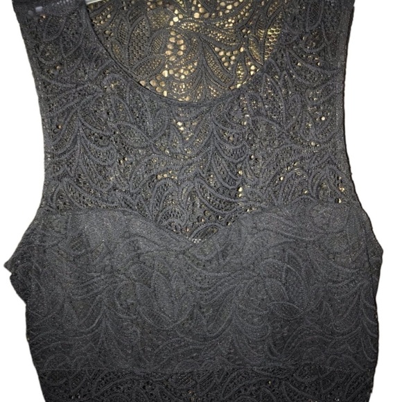 Express BLACK SLEEVELESS LACE DRESS - Picture 2 of 8